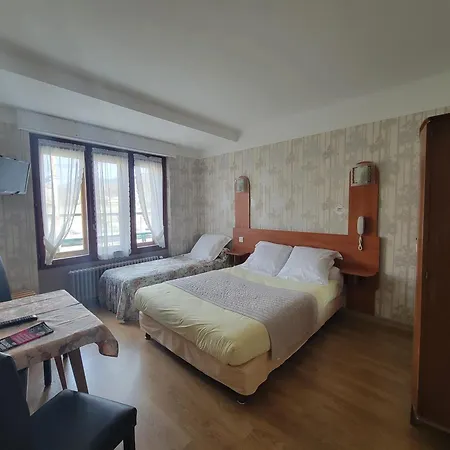 Touring Hotel